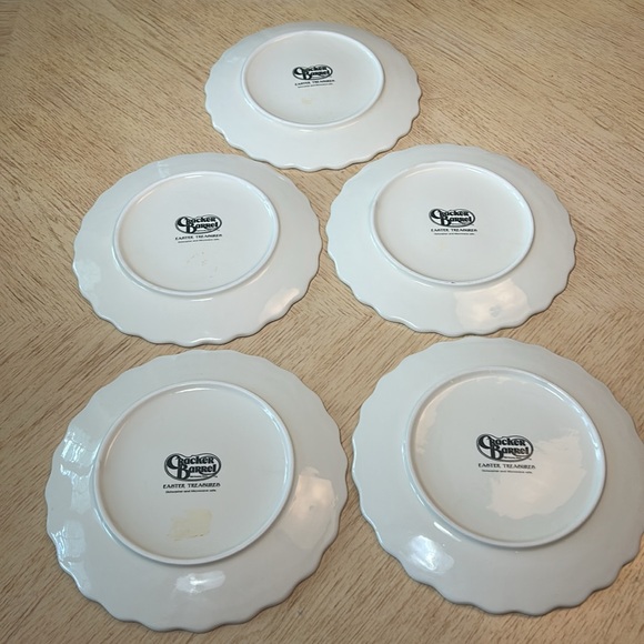 Cracker Barrel Easter Treasures Salad Plate (5) - Picture 3 of 5
